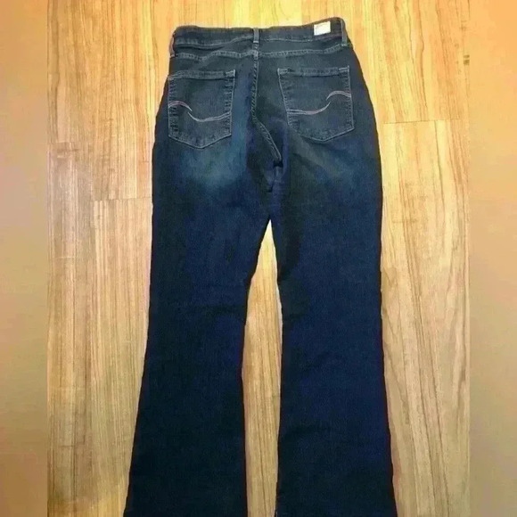 Levi’s Totally Shaping Bootcut jeans - Picture 4 of 5